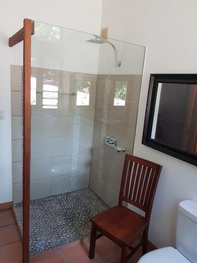 Daintree Holiday Homes - Yurara Cow Bay 0*,