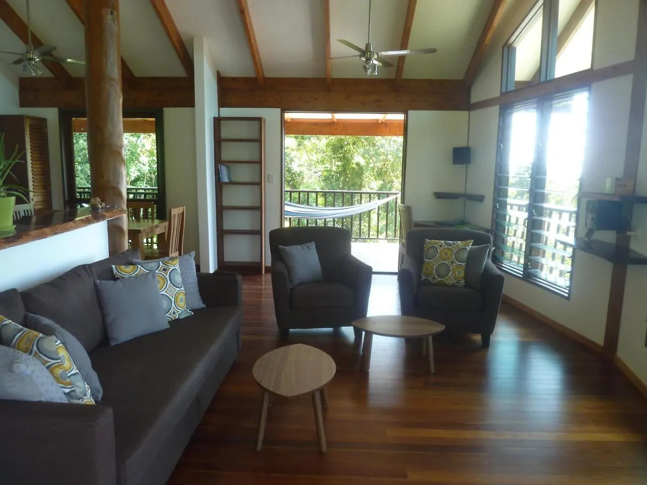 Daintree Holiday Homes - Yurara Cow Bay 0*,