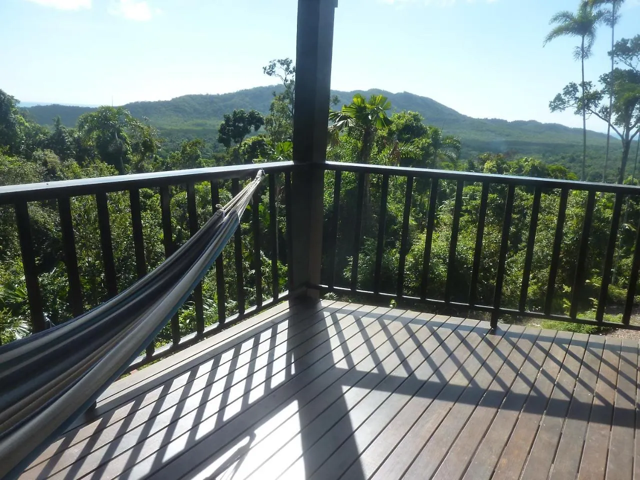Daintree Holiday Homes - Yurara Cow Bay