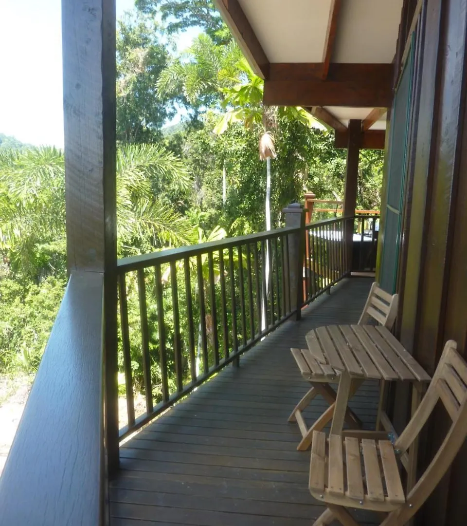 Daintree Holiday Homes - Yurara Cow Bay
